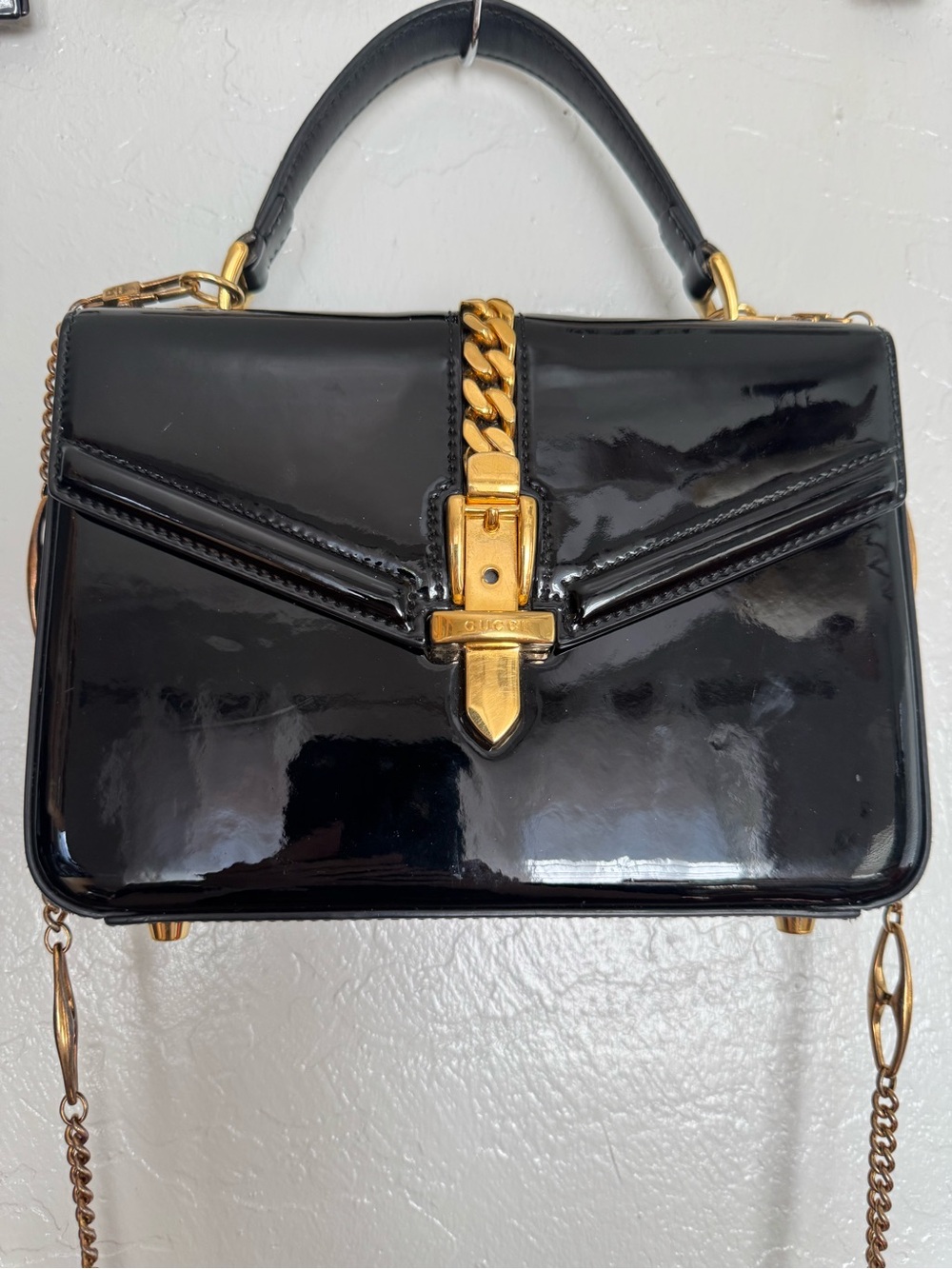 Gucci Black Patent Leather Shoulder Bag with Gold Chain Detail